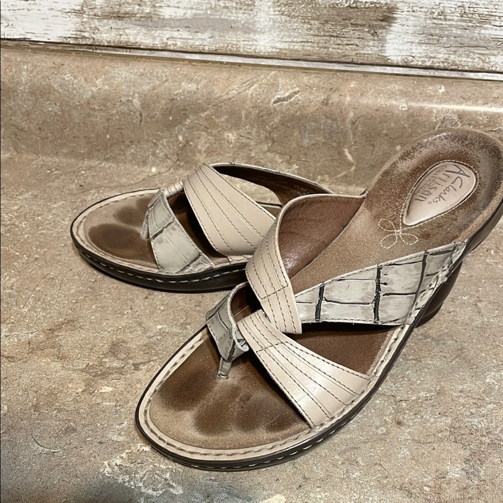 Clarks Artisan Collection Size 7 1/2 Women's Crea… - image 1